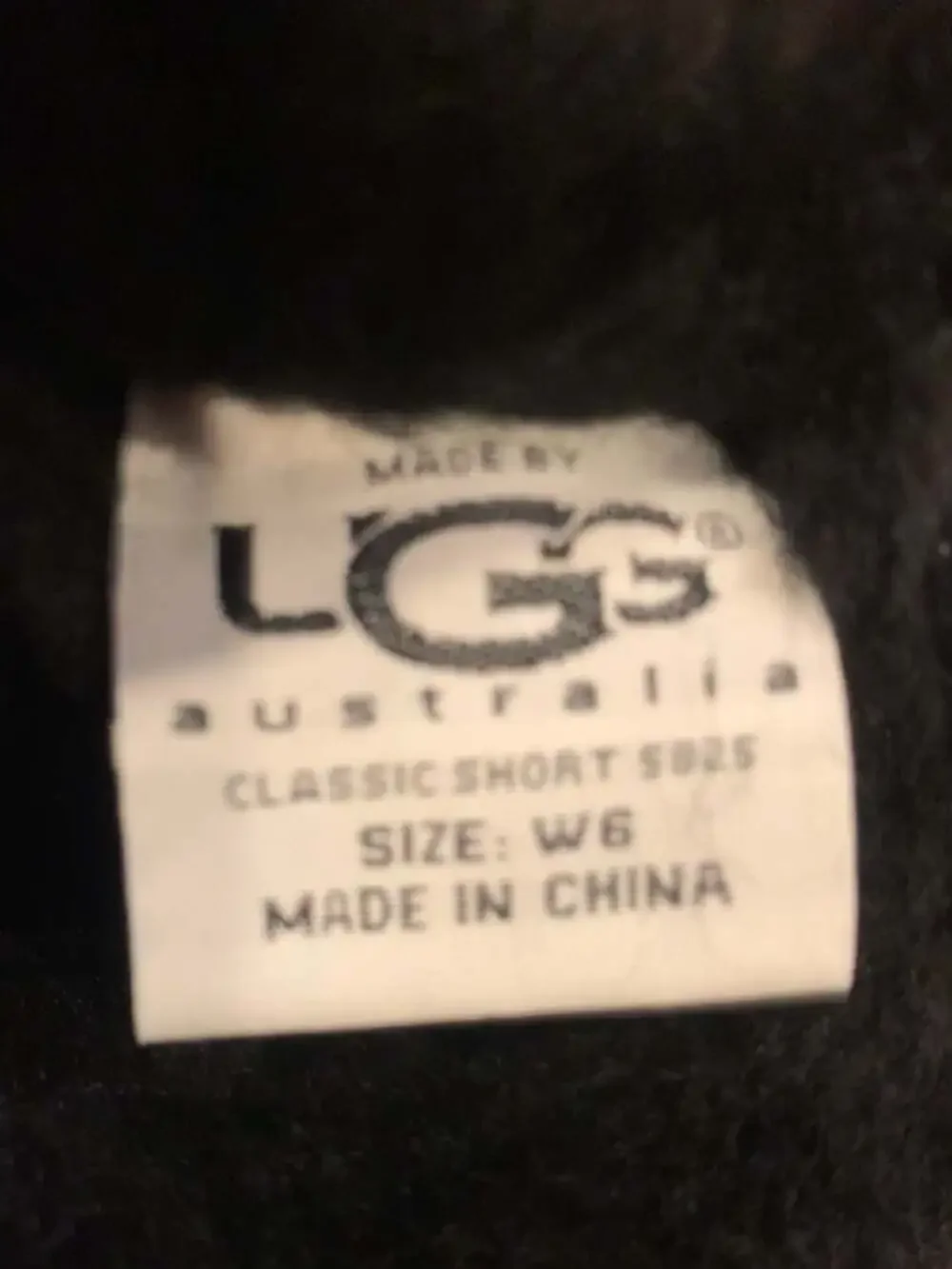 UGG Classic Short Boots Black Suede‎ Cozy Y2K Winter Women’s 6